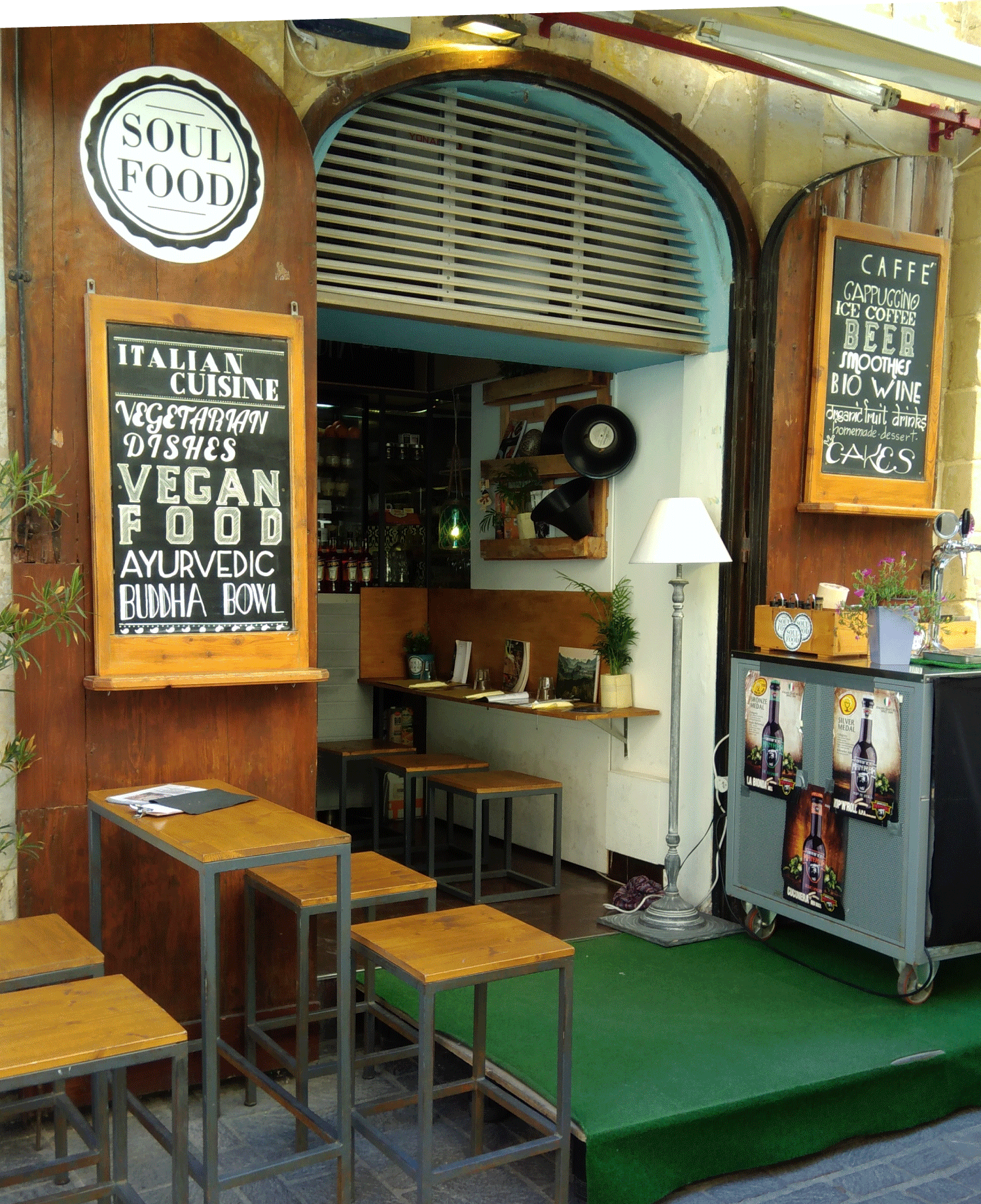 soul-food-facade-valletta-vegan-restaurant-1