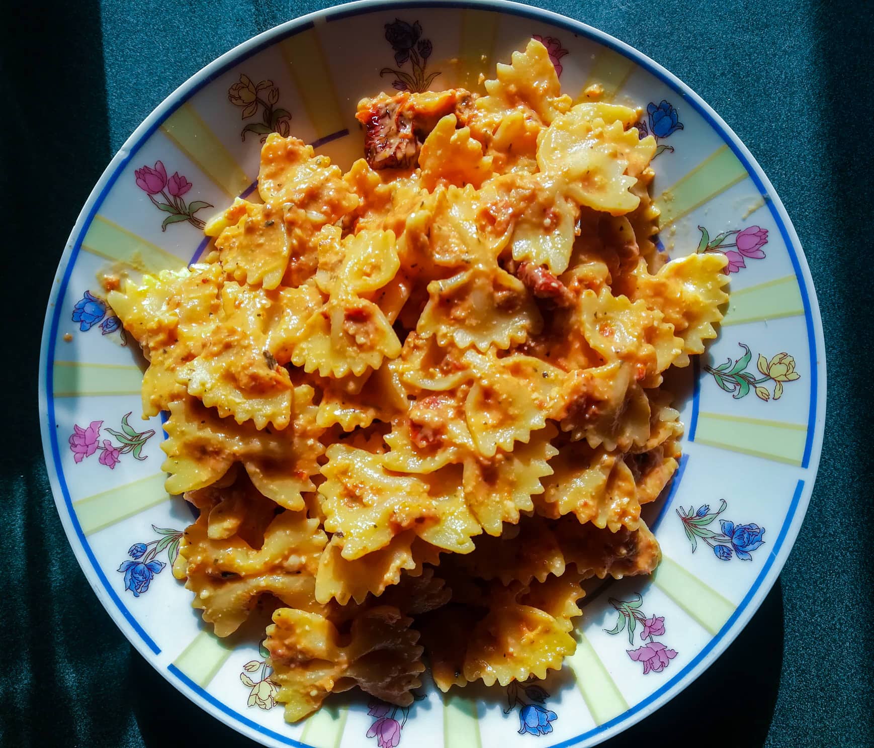 Creamy Sun-Dried Tomato Pasta plate