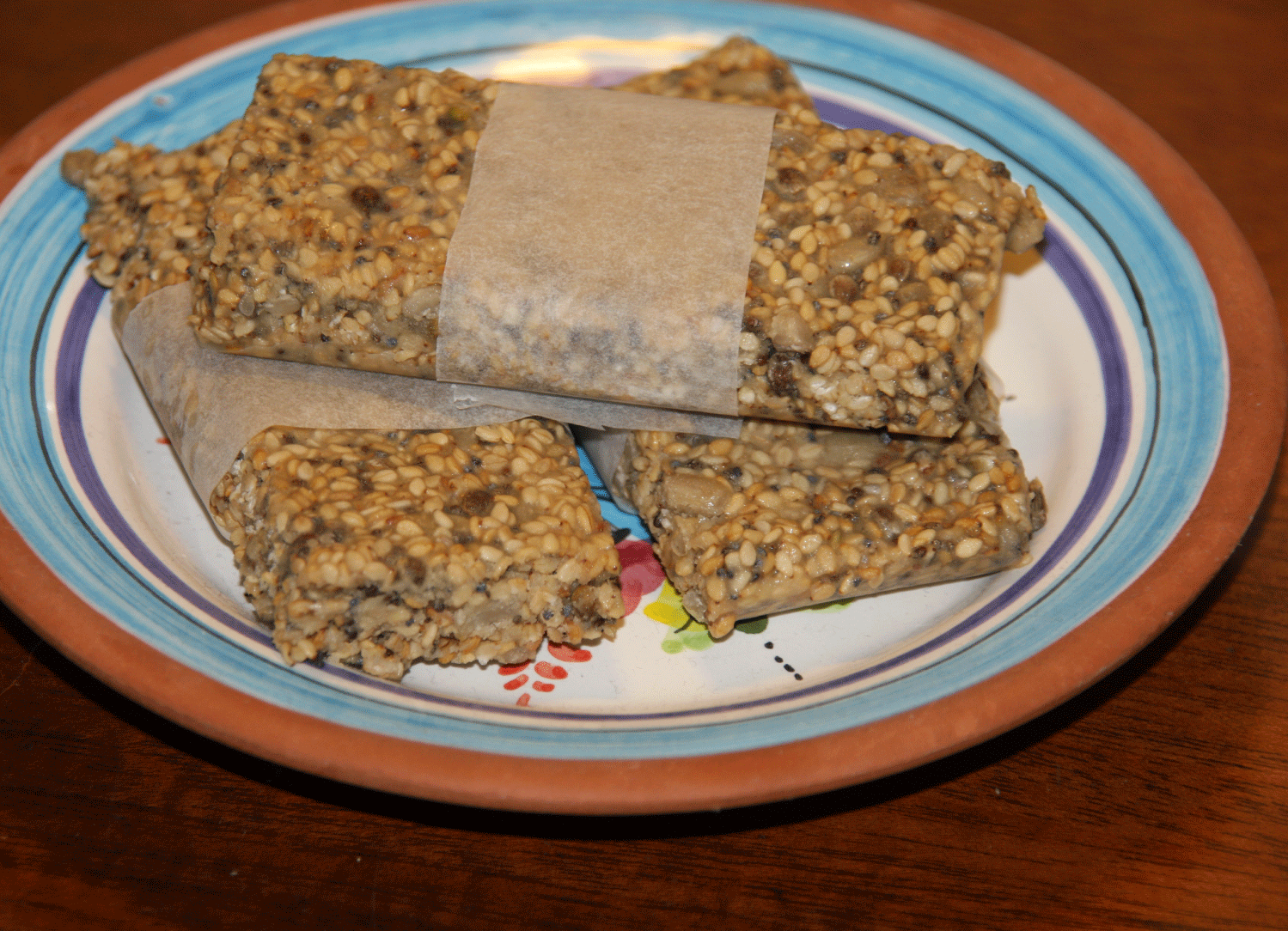 sesame-seeds-and-multi-seeds-protein-bar-main