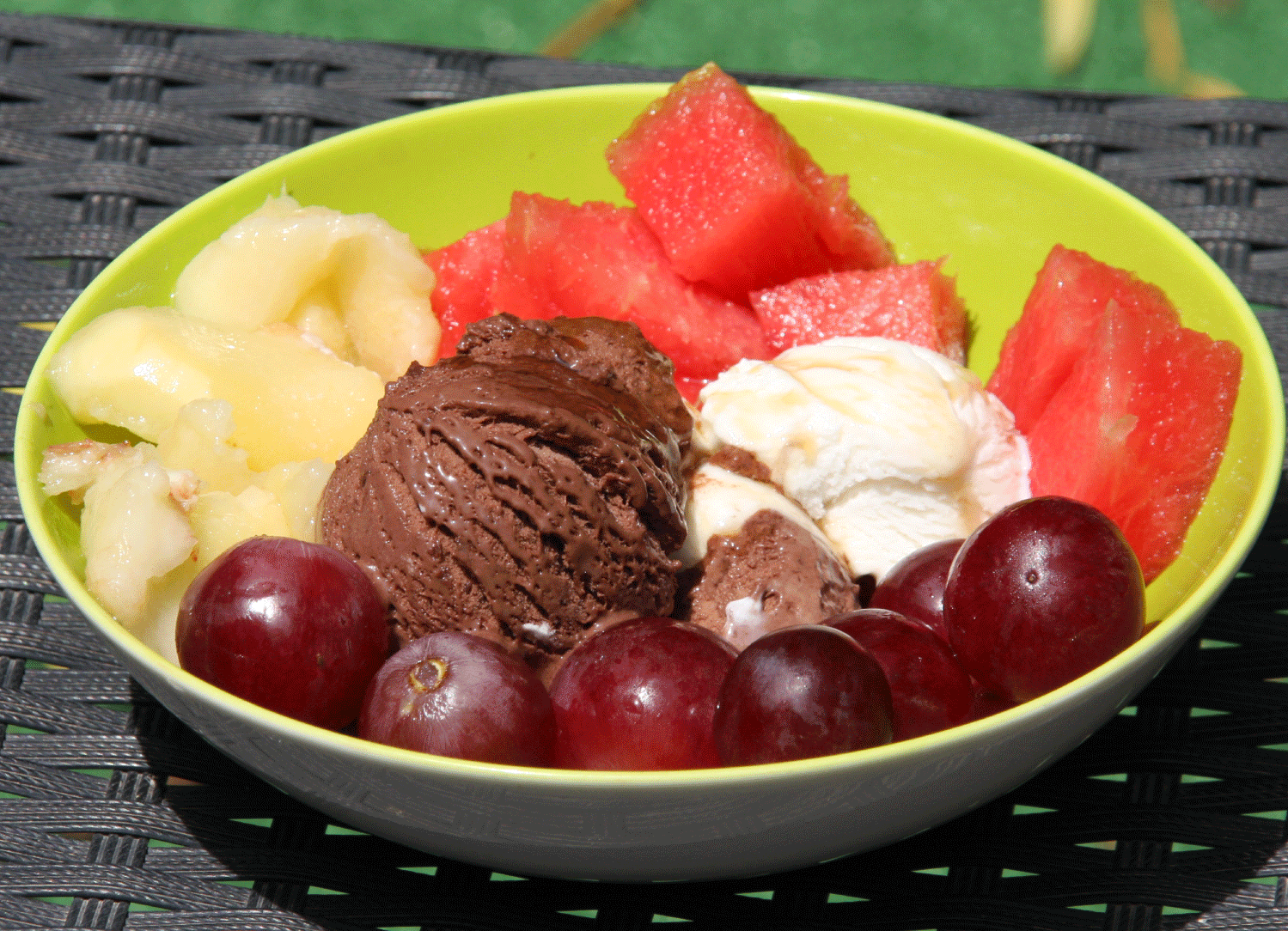 valsoia-ice-cream-fresh-fruit-main
