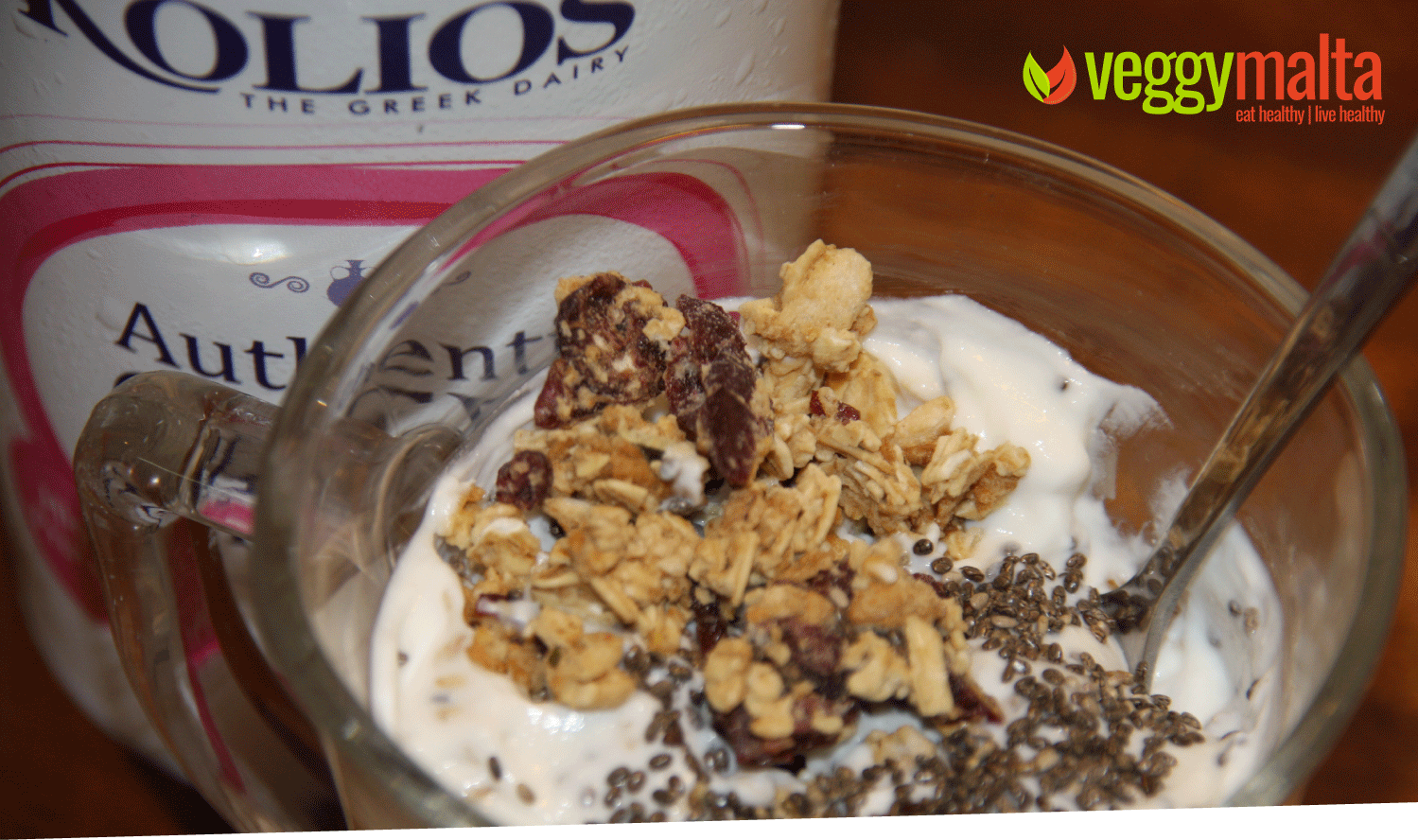 kolios-yogurt-with-chia-seeds-and-muesli