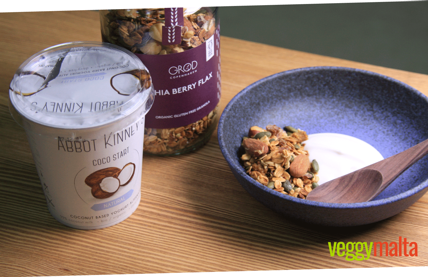 inua-life-store-yogurt-with-granola
