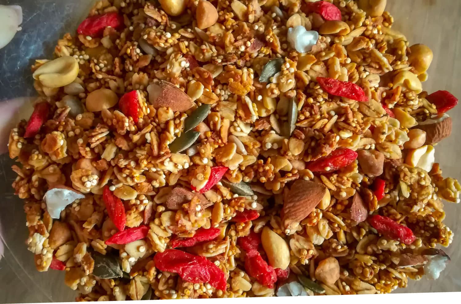 ramona-debono-Crunchy-Quinoa-Granola-mix