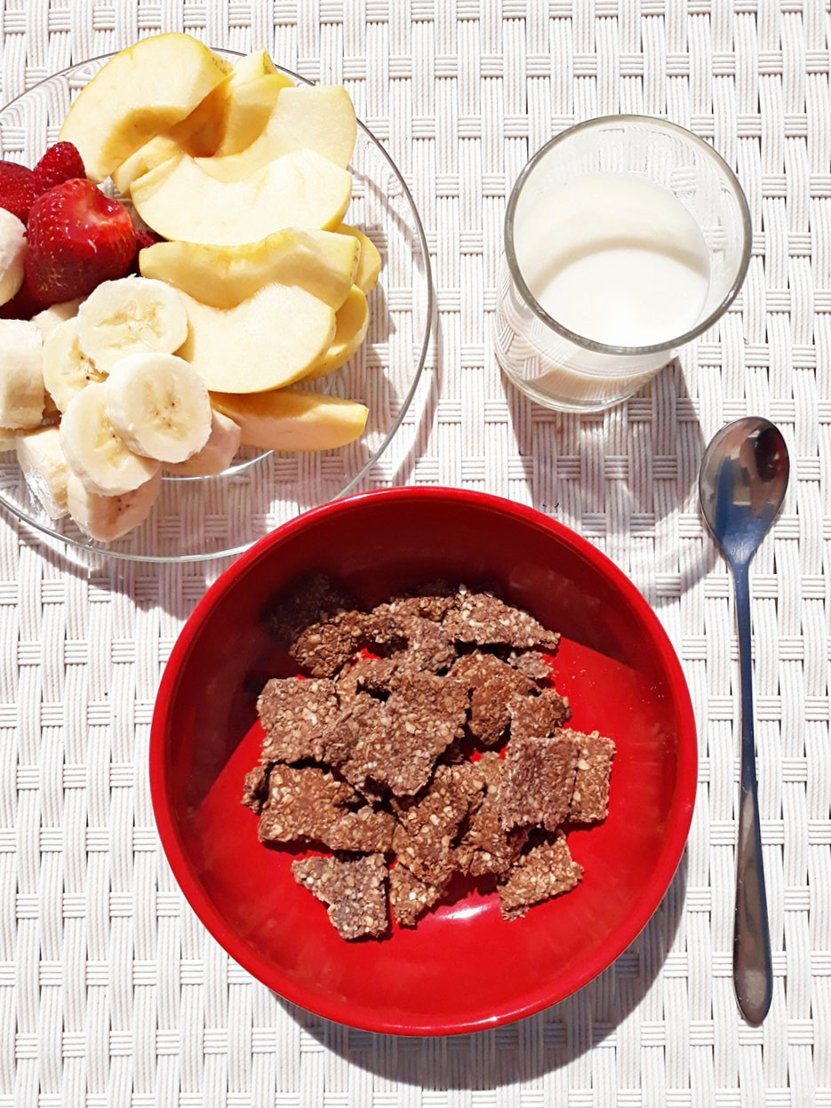 Healthy-oatmeal-chocolate-cereal