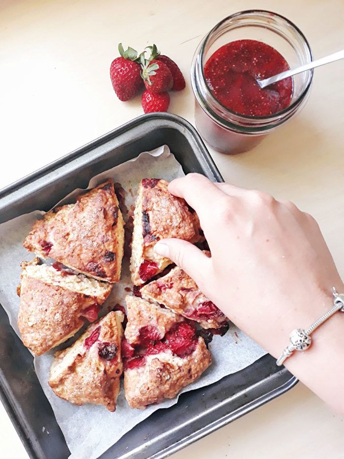 Vegan-strawberry-lemon-scones-with-chia-jam-michaela-zakova-recipe