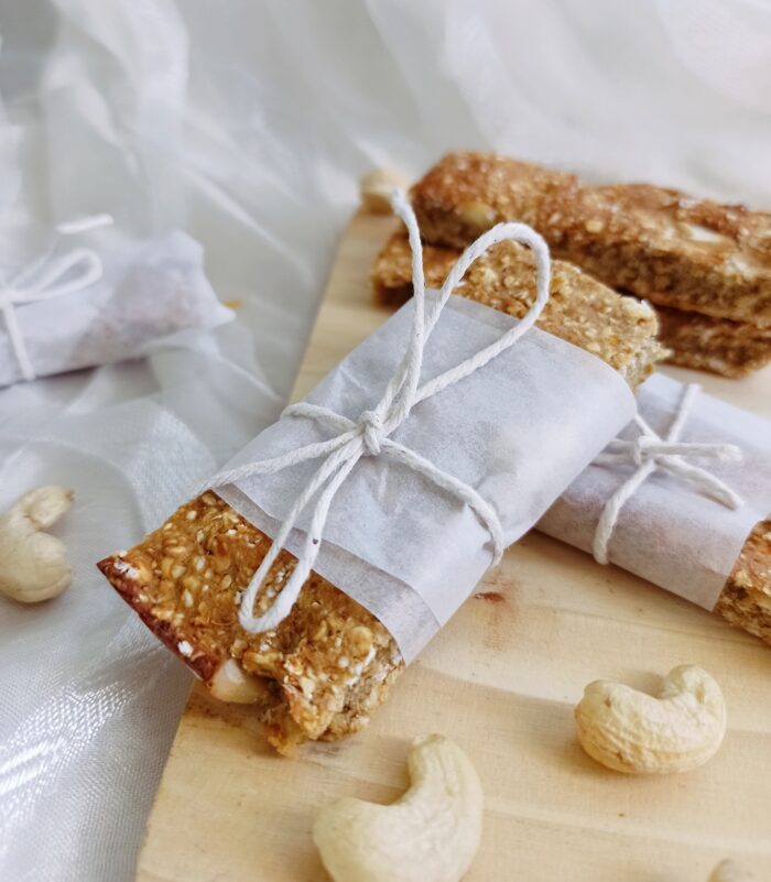 Cashew apricot protein bars