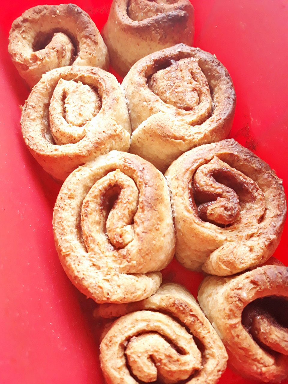 Easy-vegan-cinnamon-rolls