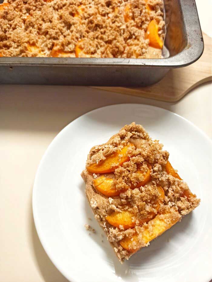 vegan-apple-crumble-cake