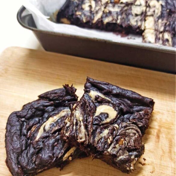 4-ingredient-peanut-butter-swirl-brownies-vegan-recipe