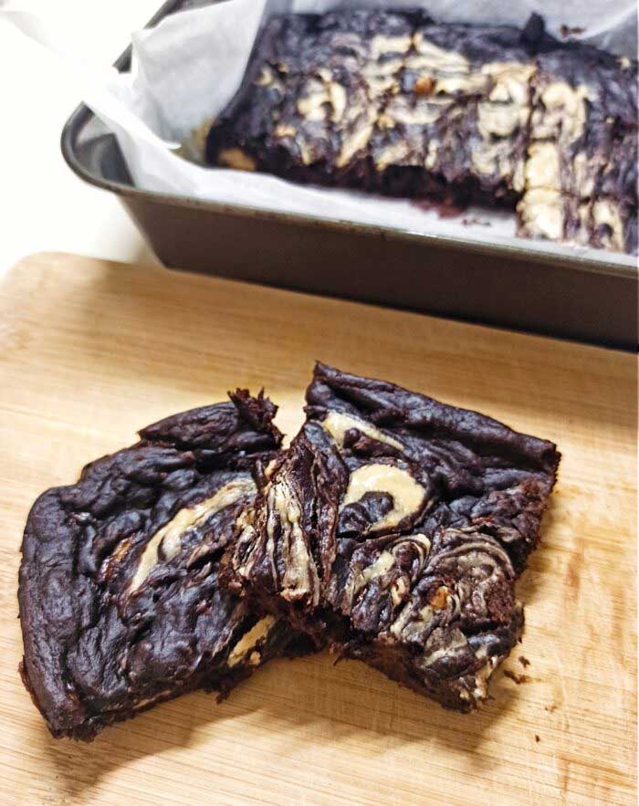 4-ingredient-peanut-butter-swirl-brownies-vegan-recipe