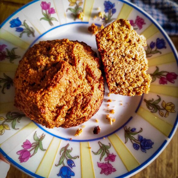 Applesauce Oat Muffins vegan recipe