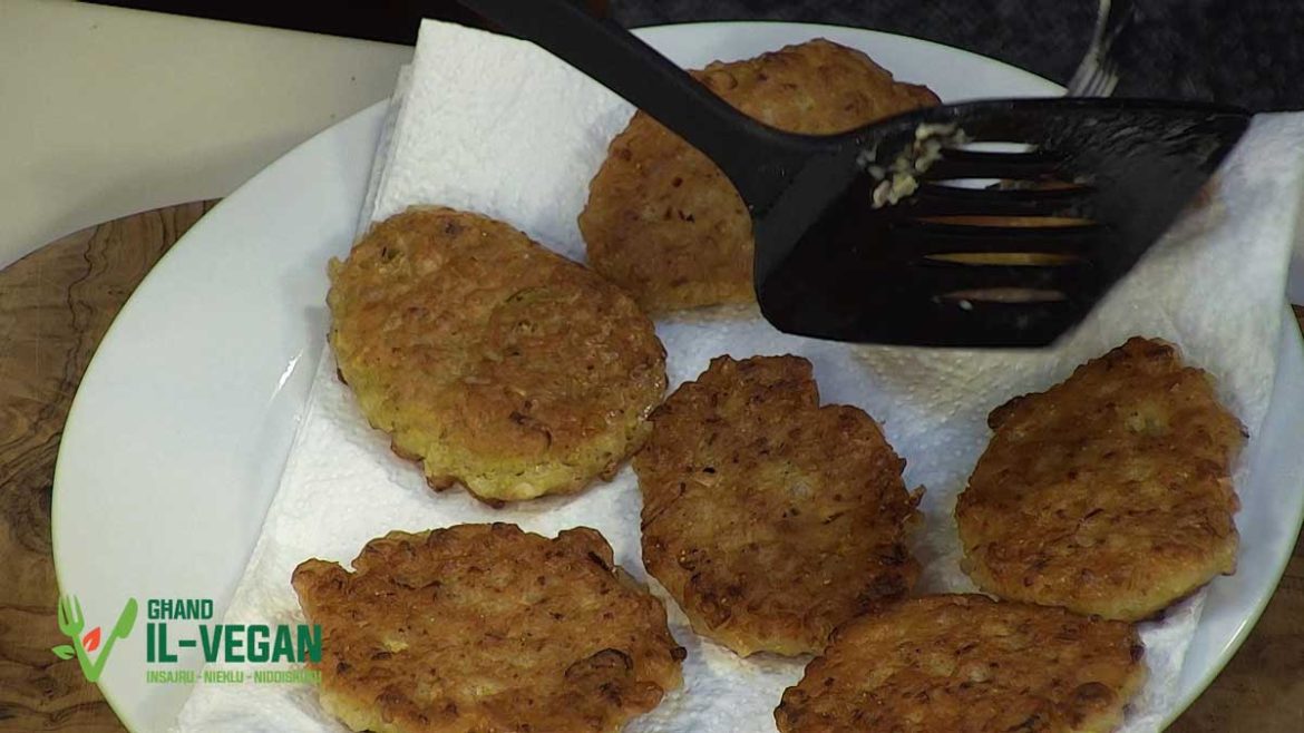 Vegan crispy onion fritters Veggy Malta