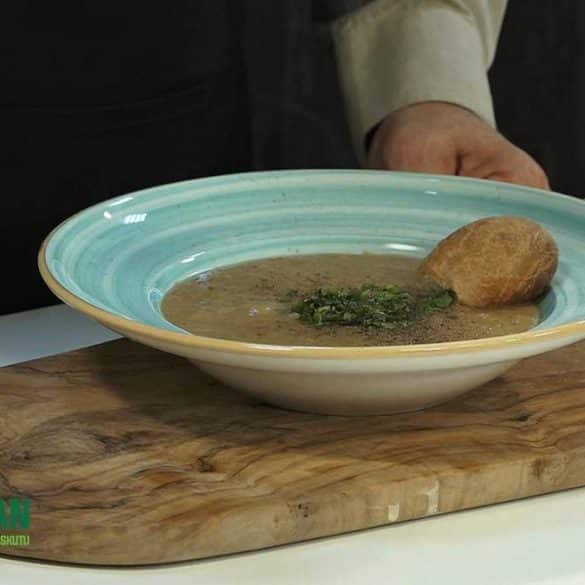 Vegan-Leek-and-potato-soup