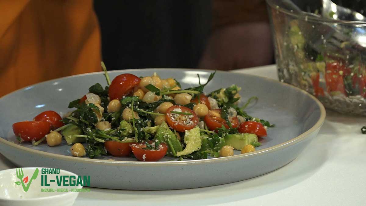 Vegan-arugula-salad