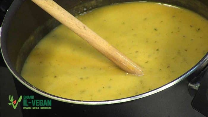 Vegan-sweet-potato-soup-recipe