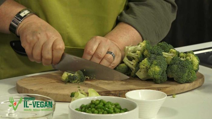 Vegan-pea-and-broccoli-soup-05